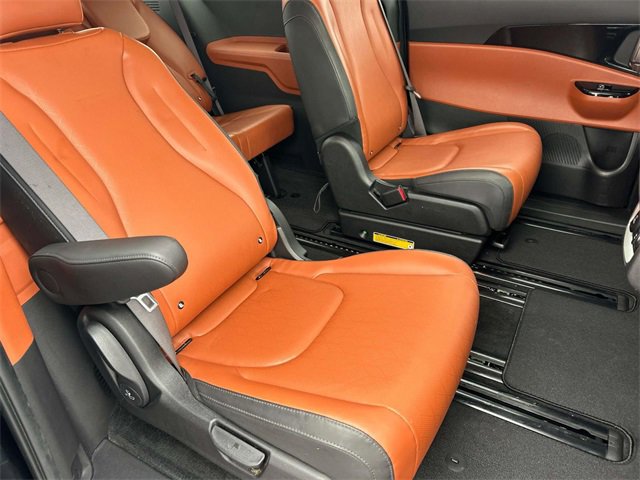 Used 2023 Kia Carnival SX image 22