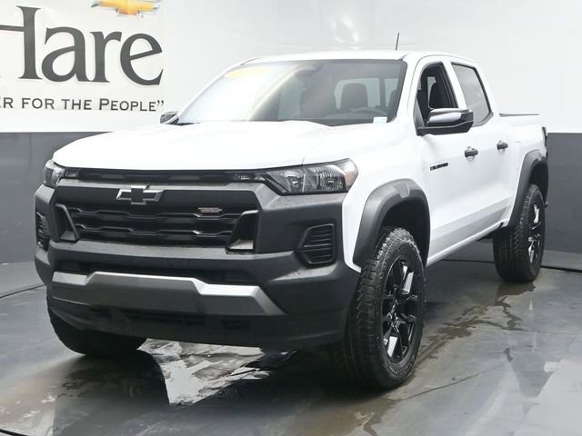 Used 2023 Chevrolet Colorado Trail Boss w/ LPO, Dark Essentials Package AWD/4WD image 7