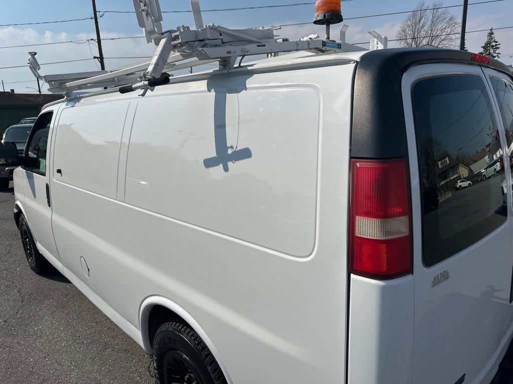 Used 2011 Chevrolet Express 1500 AWD w/ Power Package image 18