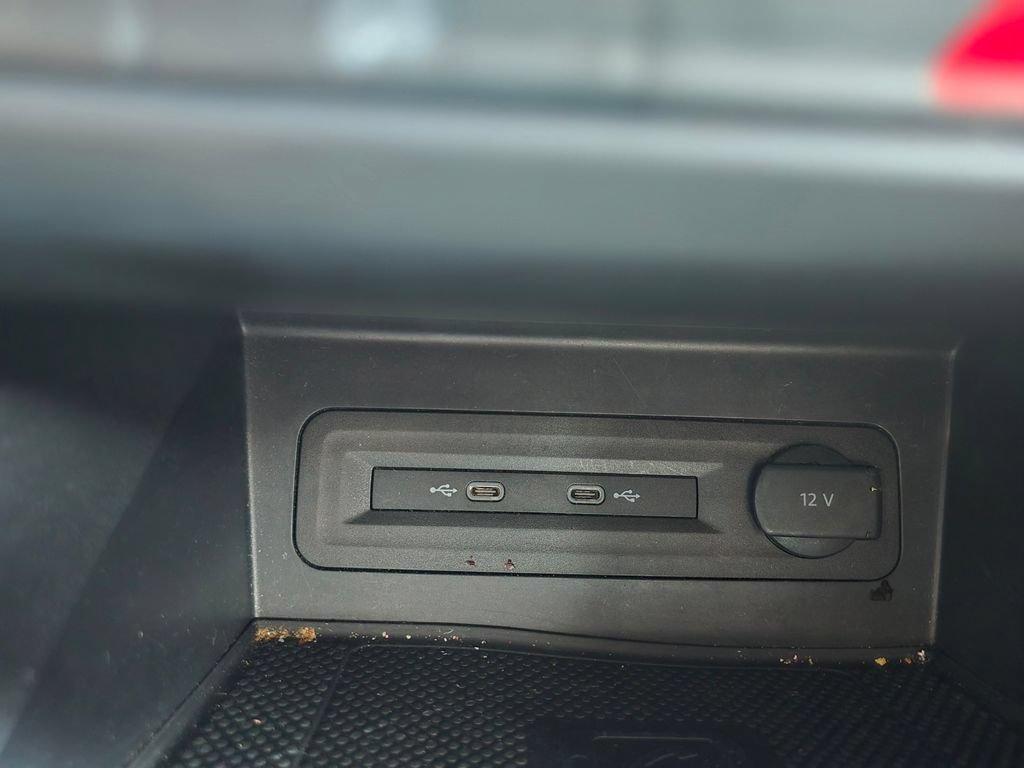 Used 2021 Volkswagen Atlas Cross Sport SE FWD image 34