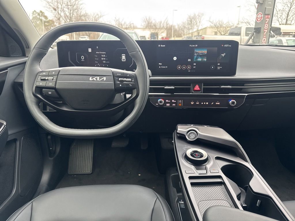 New 2025 Kia EV6 Light w/ Light LR Technology Package image 2