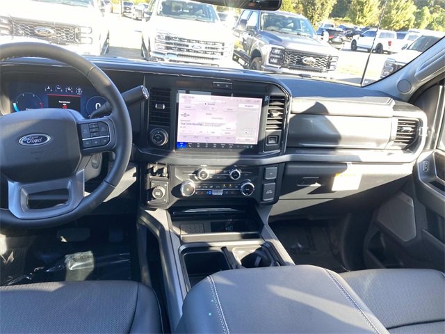 New 2026 Ford F350 4x4 Crew Cab Super Duty image 13