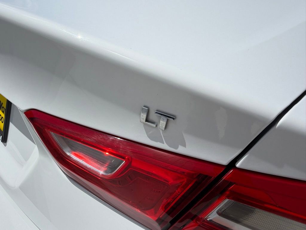 Used 2023 Chevrolet Malibu LT image 12