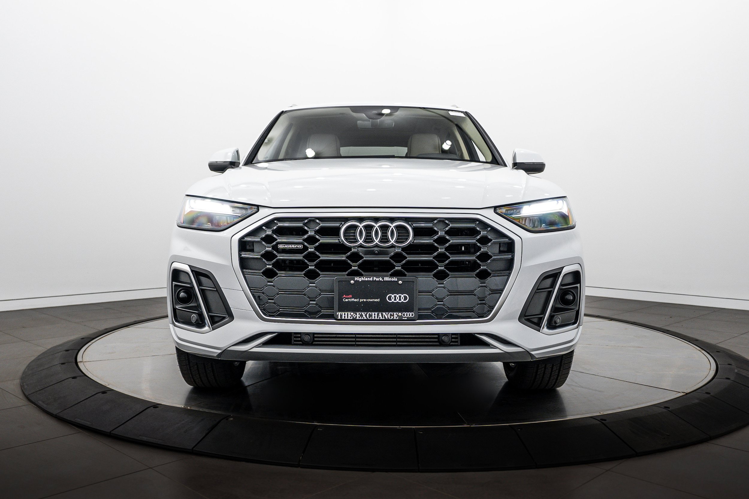 Used 2024 Audi Q5 2.0T Premium Plus w/ Premium Plus Package AWD/4WD image 26