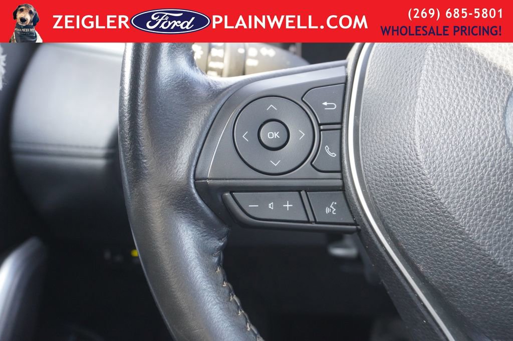 Used 2023 Toyota Corolla Cross XLE w/ Convenience Package image 21