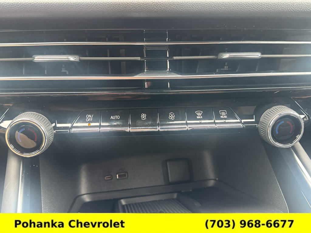 New 2027 Chevrolet Traverse RS AWD/4WD image 18