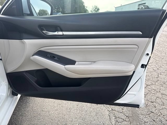 Used 2019 Nissan Altima 2.5 SV FWD image 31