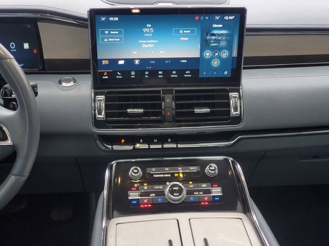 Used 2024 Lincoln Navigator Black Label image 31