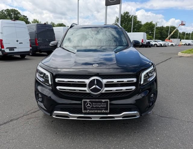 Used 2023 Mercedes-Benz GLB 250 4MATIC image 2