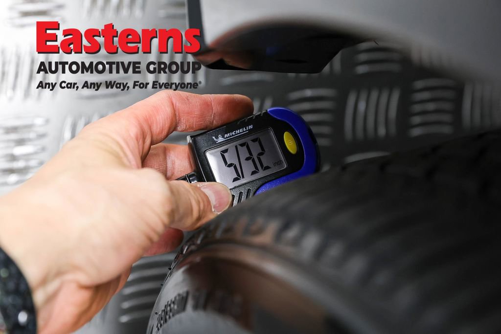 Used 2023 Nissan Kicks SR w/ SR Premium Package image 28