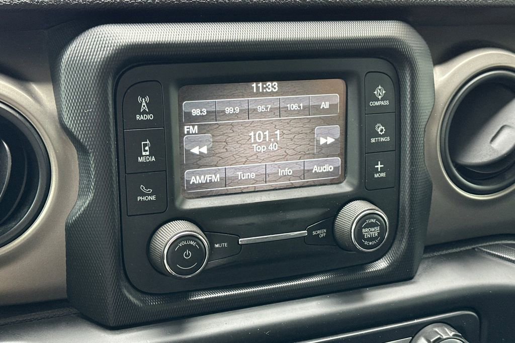 Used 2018 Jeep Wrangler Unlimited Sport AWD/4WD image 17