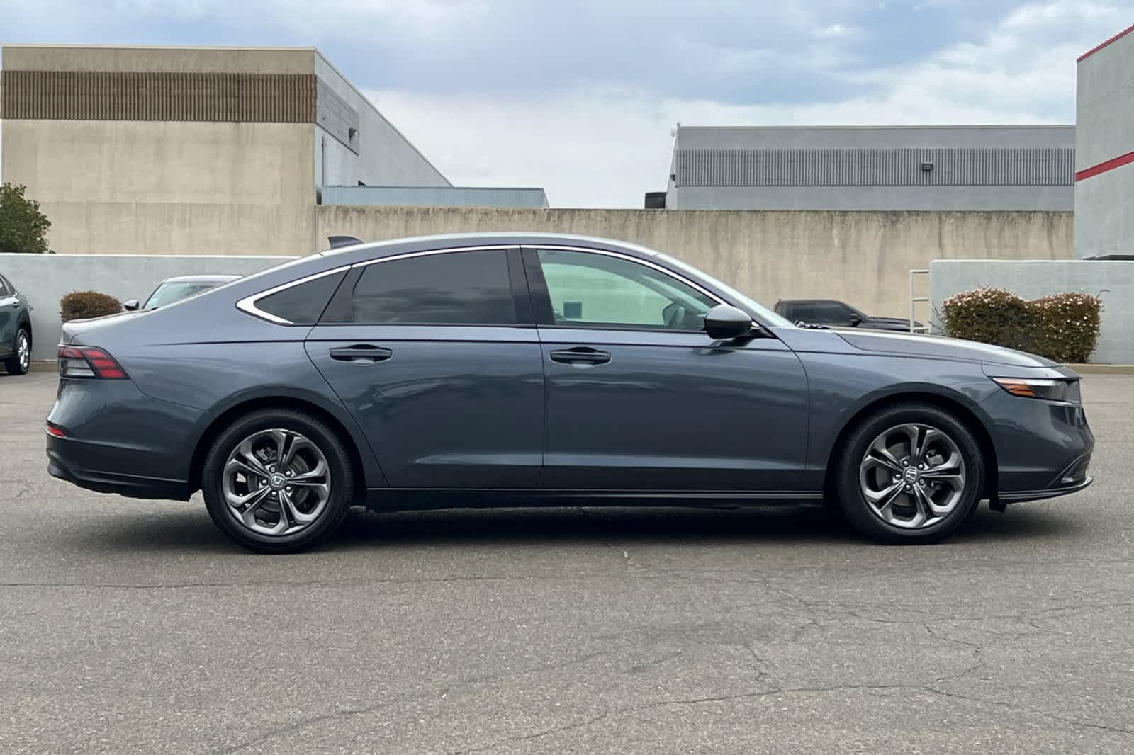 Used 2023 Honda Accord EX image 6