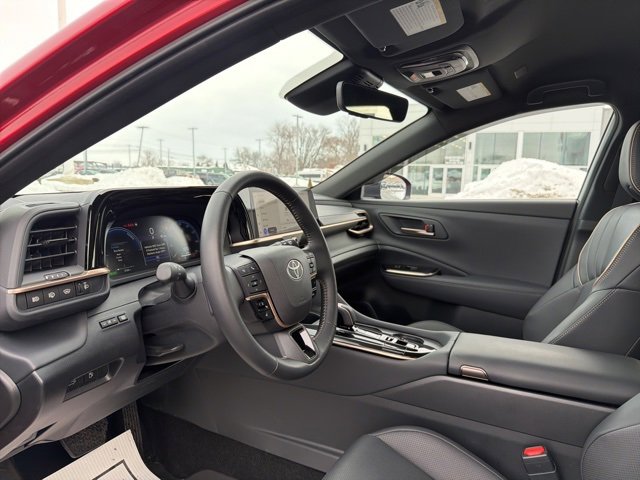 Certified 2025 Toyota Crown Signia XLE image 16