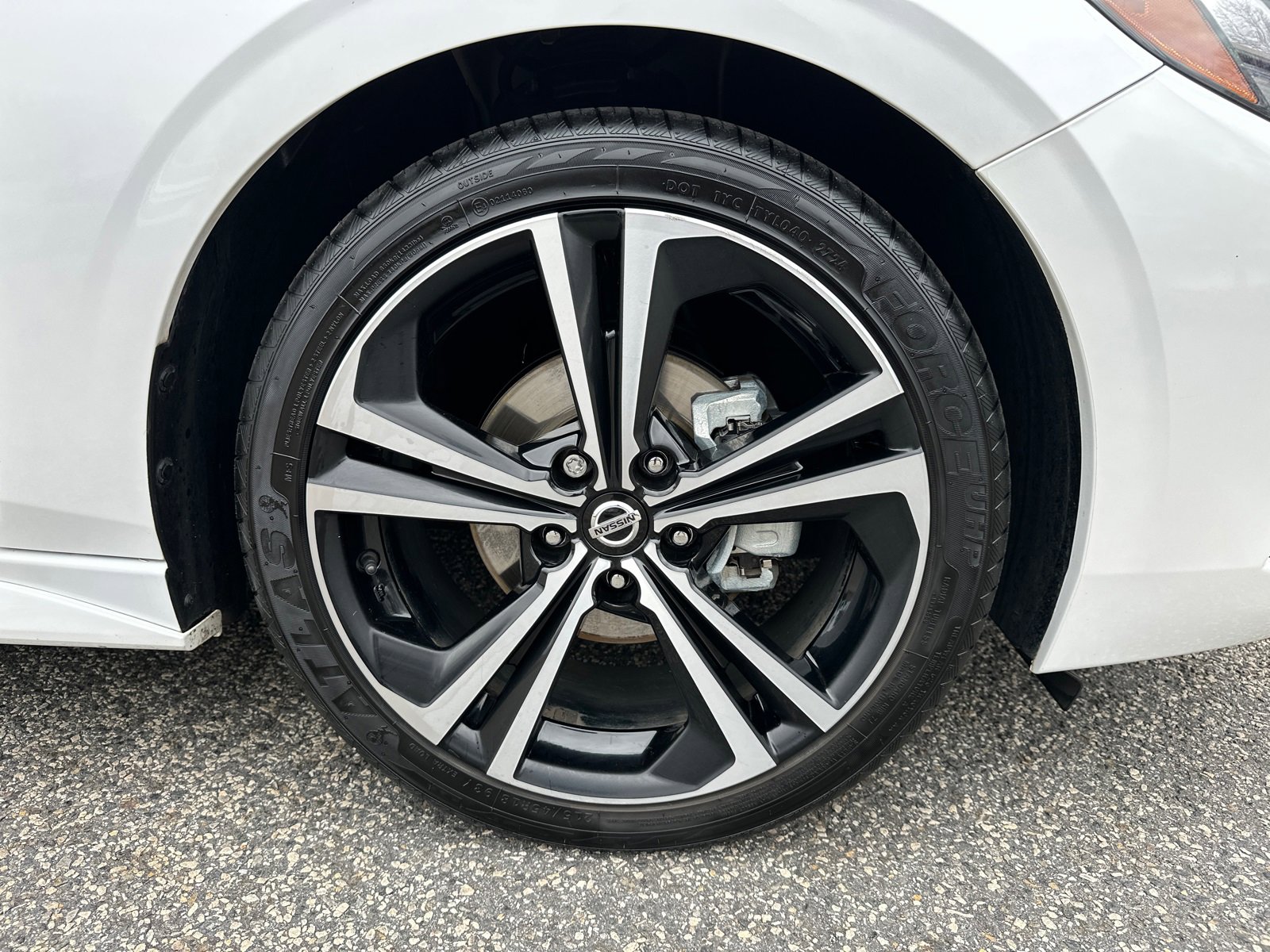 Used 2022 Nissan Sentra SR w/ Lighting Package image 12