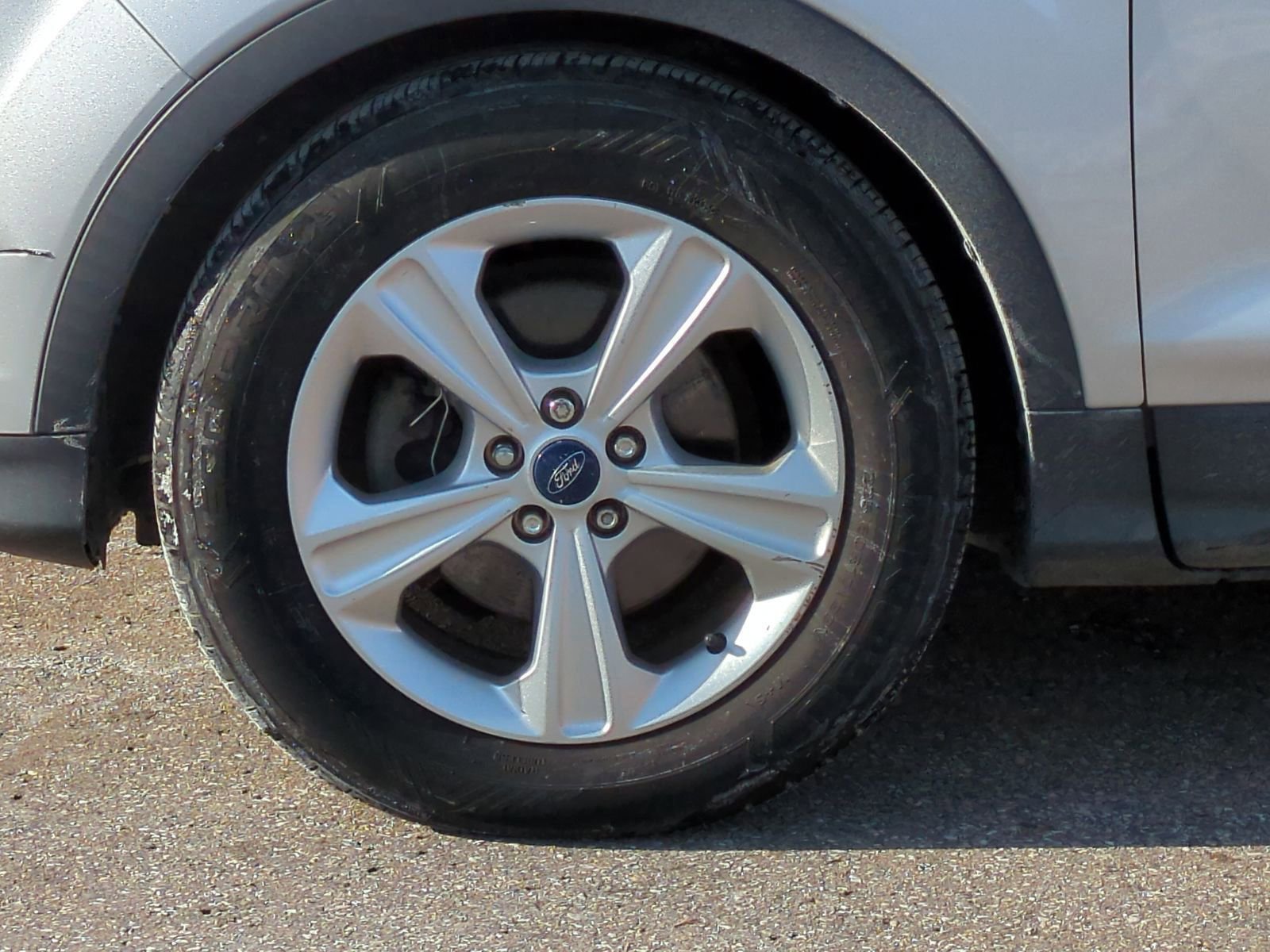 Used 2015 Ford Escape SE image 8