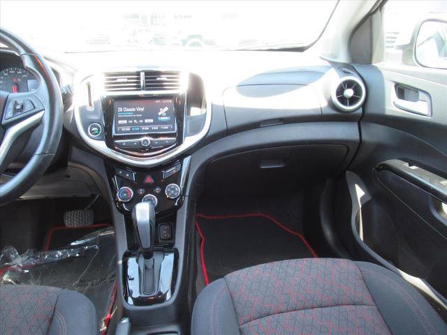 Used 2017 Chevrolet Sonic LT w/ Fun and Sun Package FWD image 14