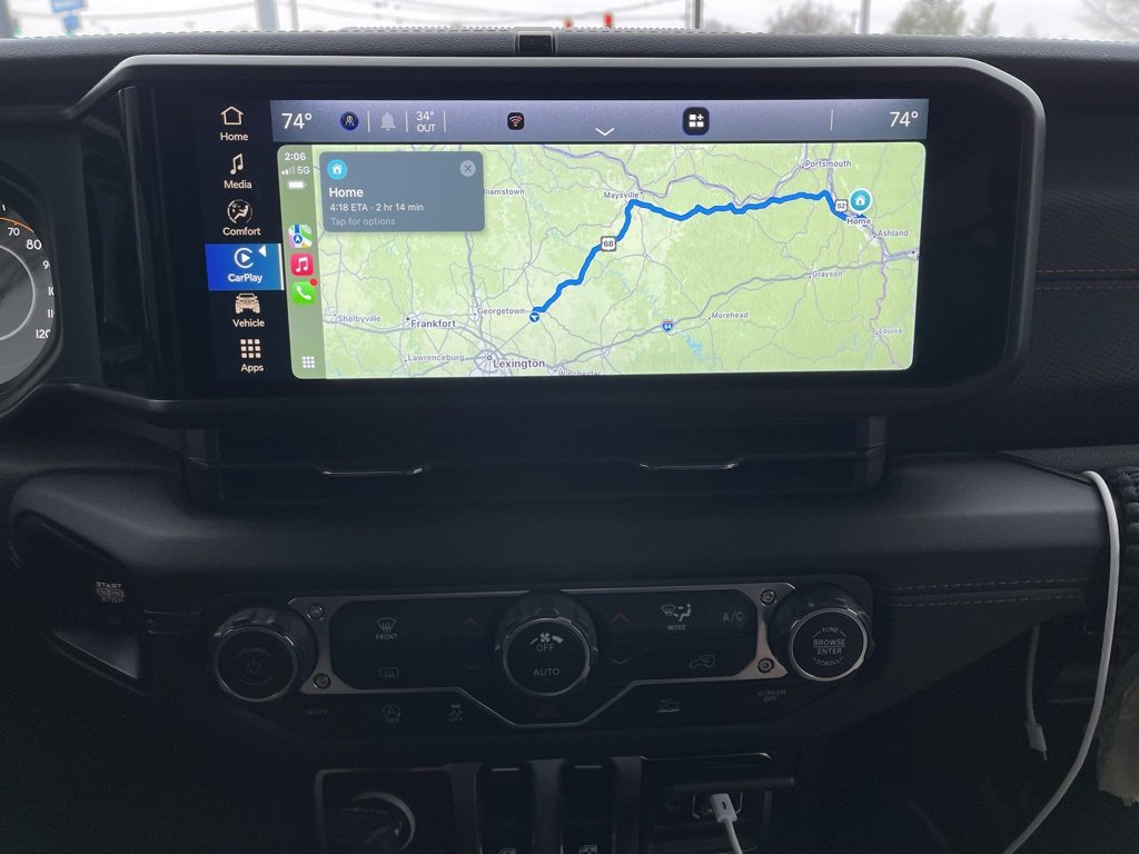 Used 2024 Jeep Wrangler Rubicon image 11