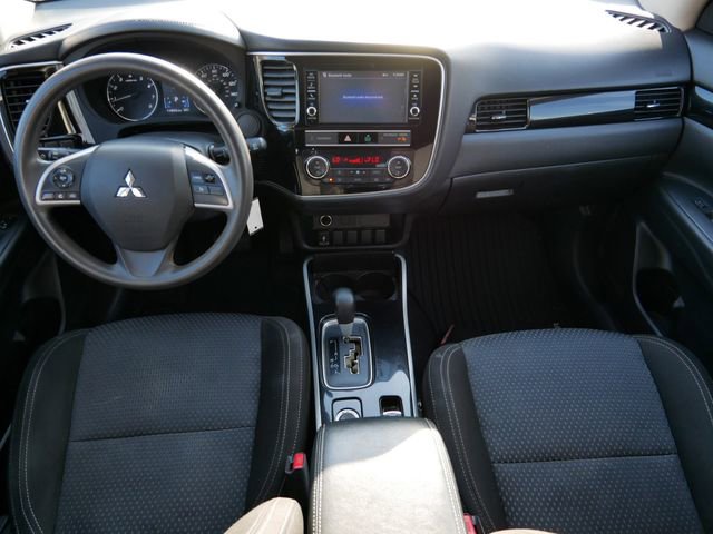 Used 2019 Mitsubishi Outlander ES image 14