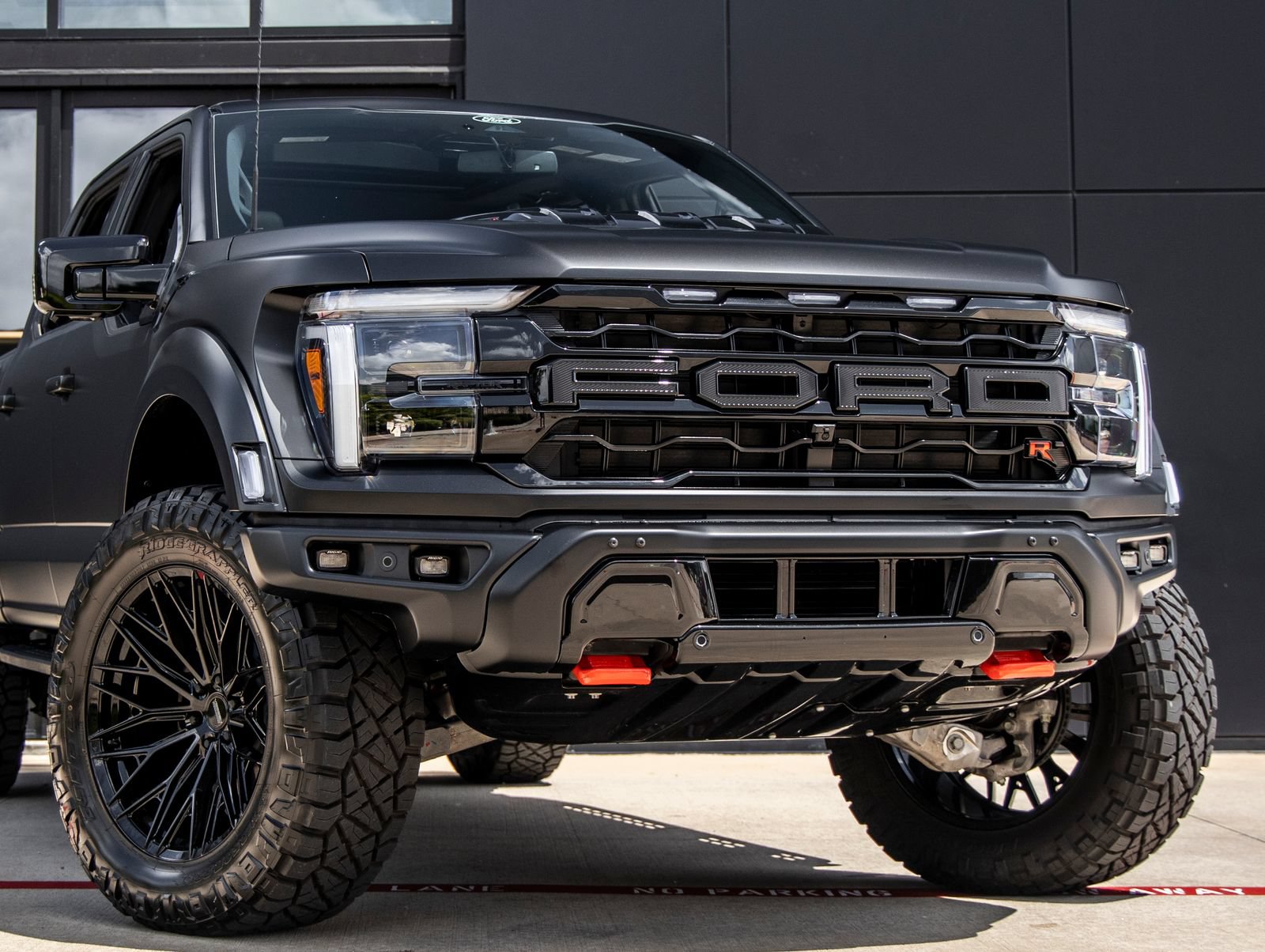 Used 2026 Ford F150 Raptor w/ Equipment Group 803A Raptor R AWD/4WD image 5
