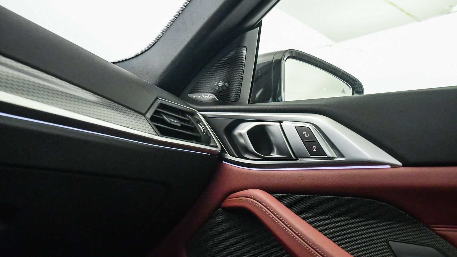 Used 2024 BMW M440i Coupe w/ Premium Package RWD image 25