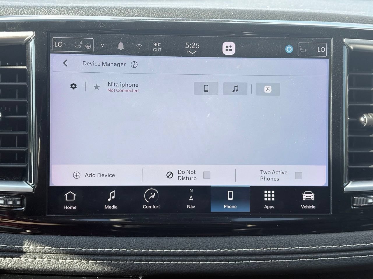 Used 2023 Chrysler Pacifica Limited FWD image 9