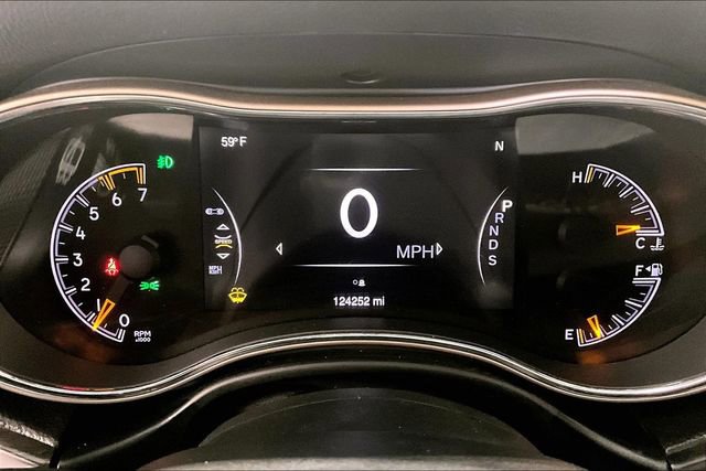 Used 2014 Jeep Grand Cherokee Limited w/ Luxury Group II AWD/4WD image 13