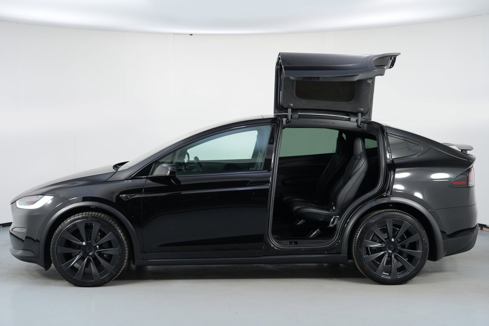 Used 2023 Tesla Model X image 51