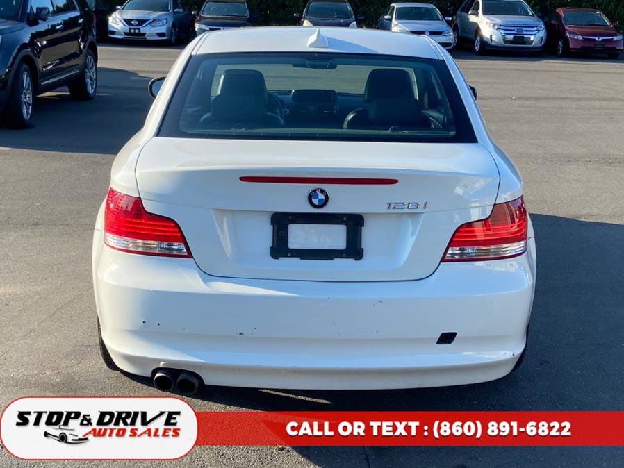 Used 2011 BMW 128i Coupe image 4