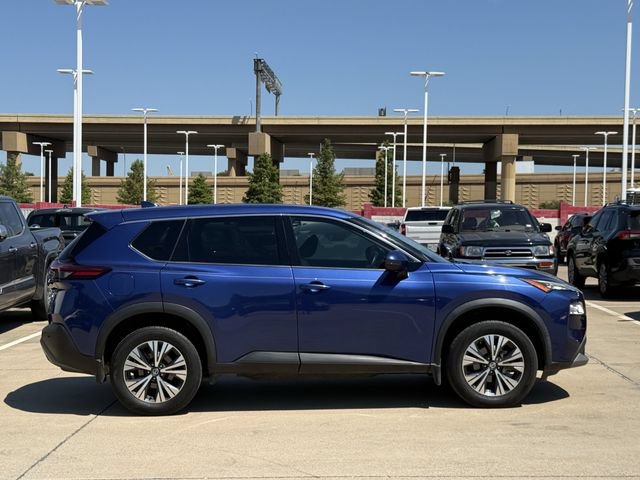 Used 2021 Nissan Rogue SV FWD image 3