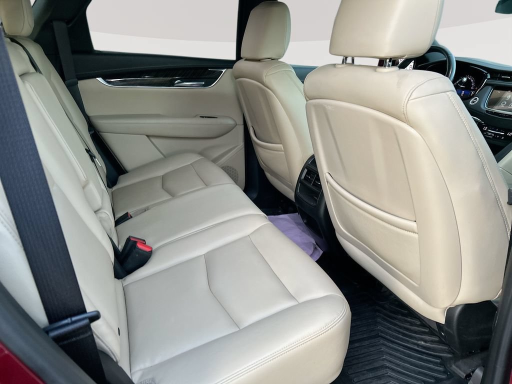 Used 2017 Cadillac XT5 FWD image 28