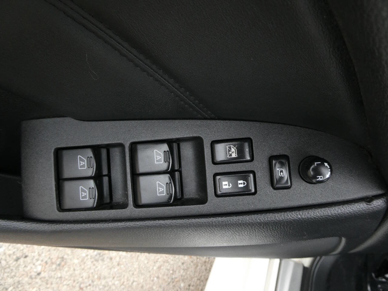 Used 2012 INFINITI G37 Sport w/ Premium Pkg image 23