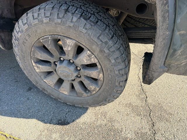 Used 2020 Chevrolet Silverado 2500 Custom w/ Custom Value Package image 6