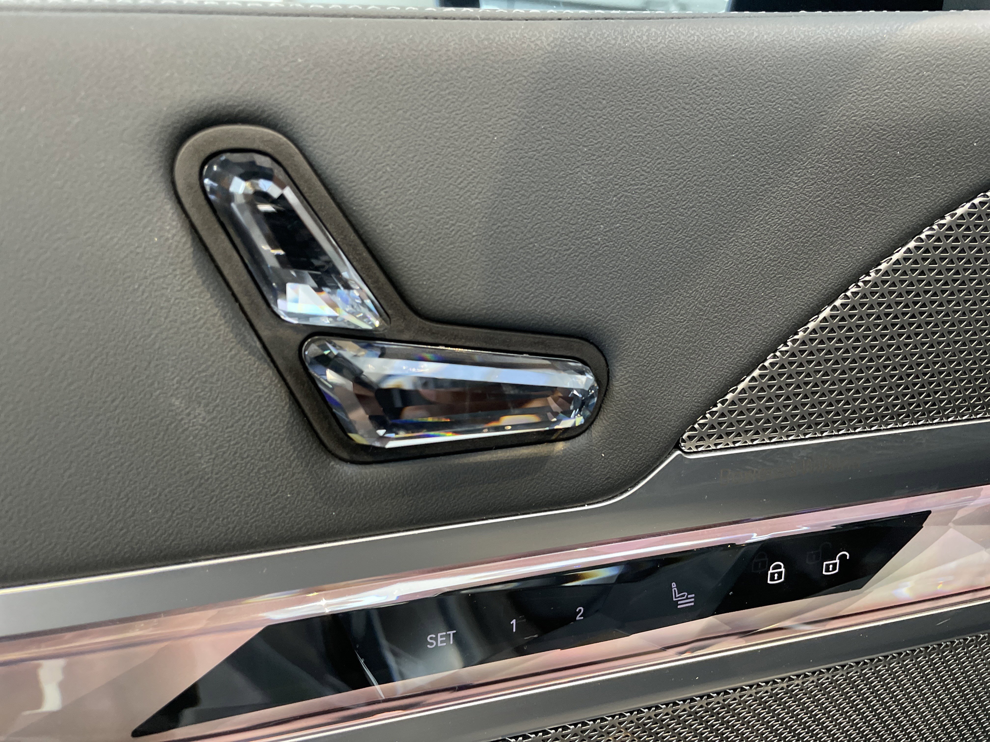 Used 2023 BMW 740i RWD image 15