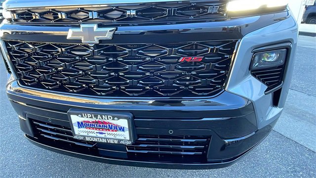 Used 2025 Chevrolet Traverse RS image 9