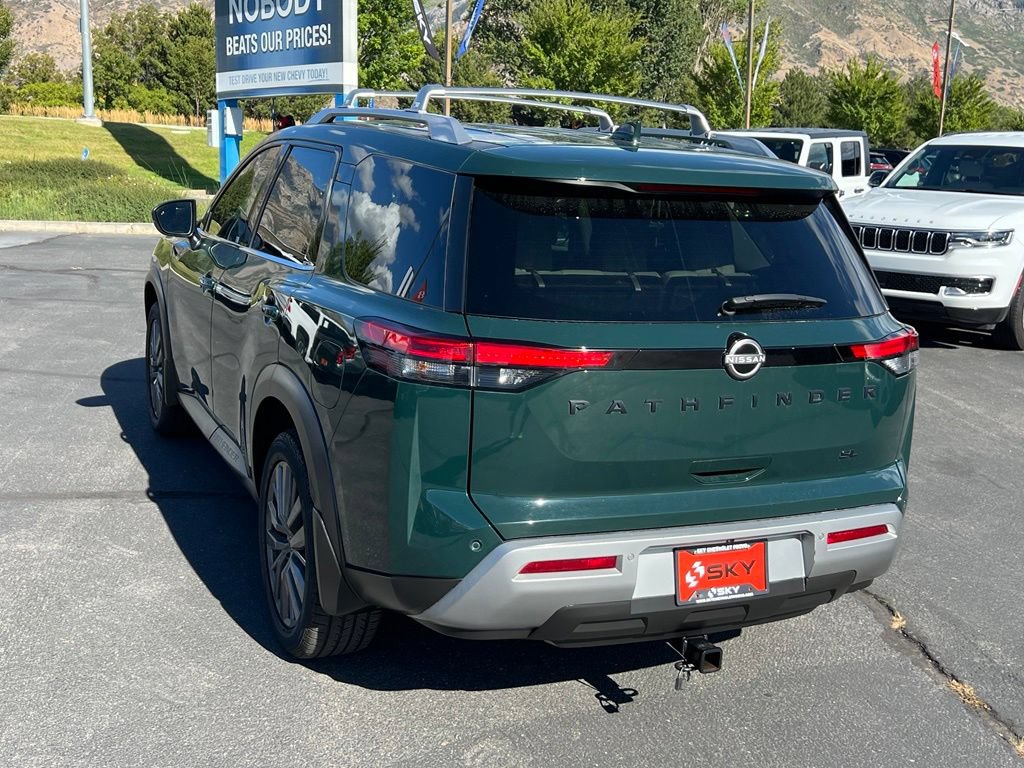 Used 2023 Nissan Pathfinder SL w/ SL Premium Package FWD image 11