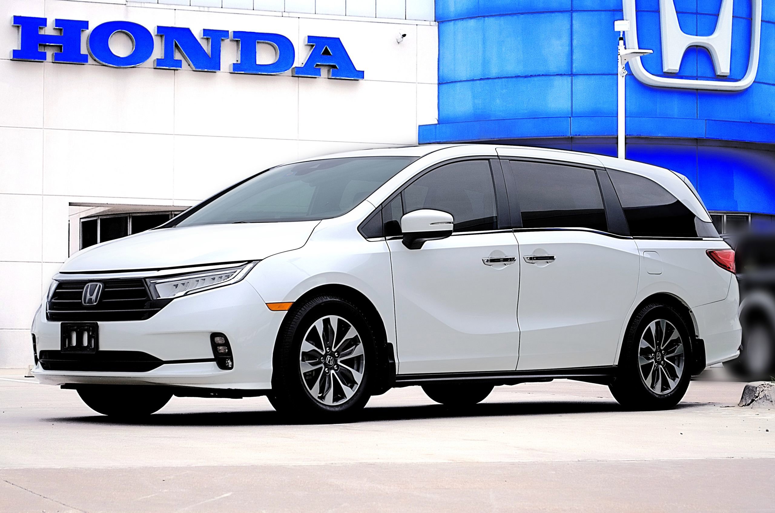 Used 2022 Honda Odyssey EX-L image 1