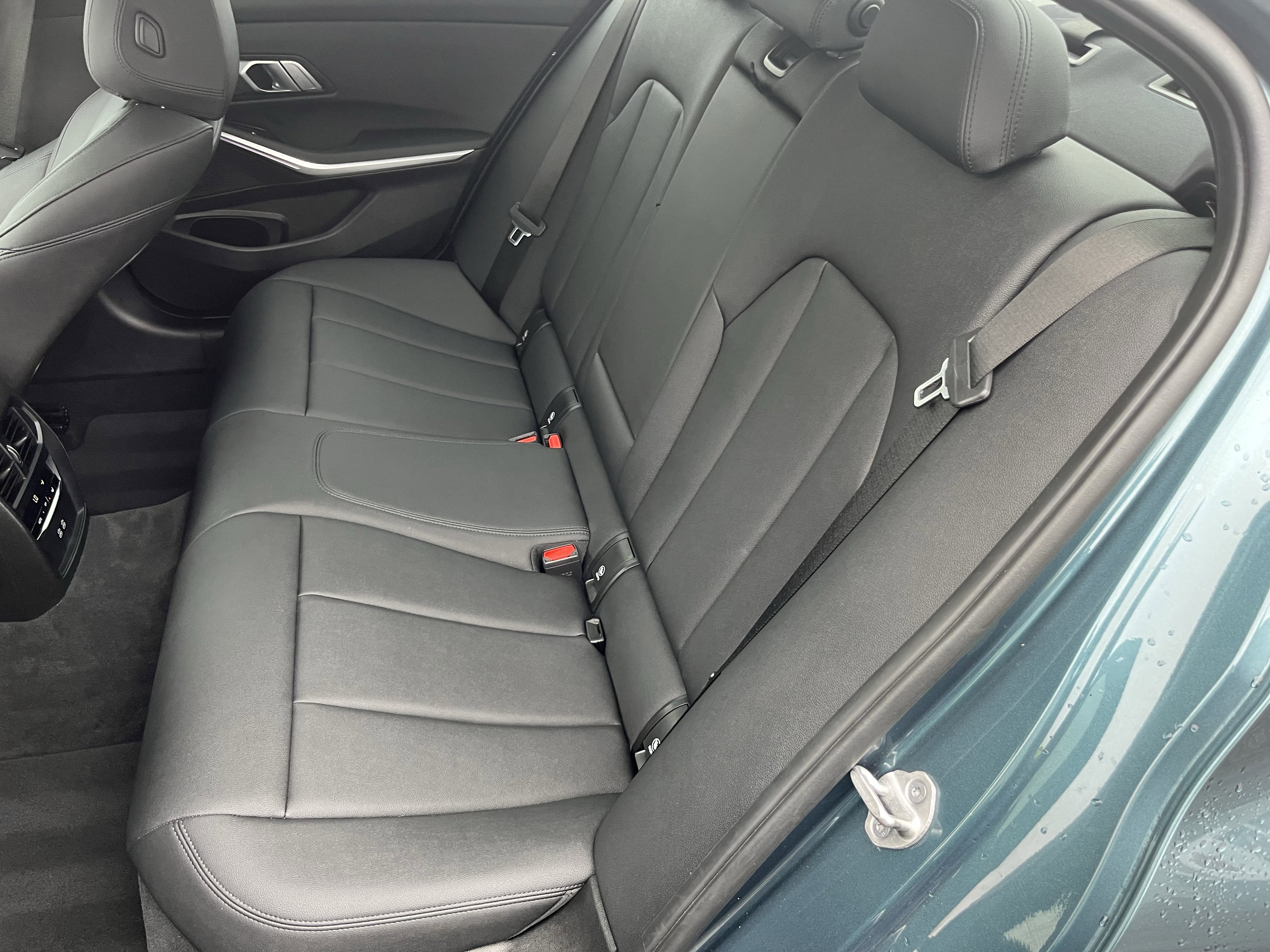 Used 2021 BMW 330i xDrive Sedan w/ Convenience Package image 35