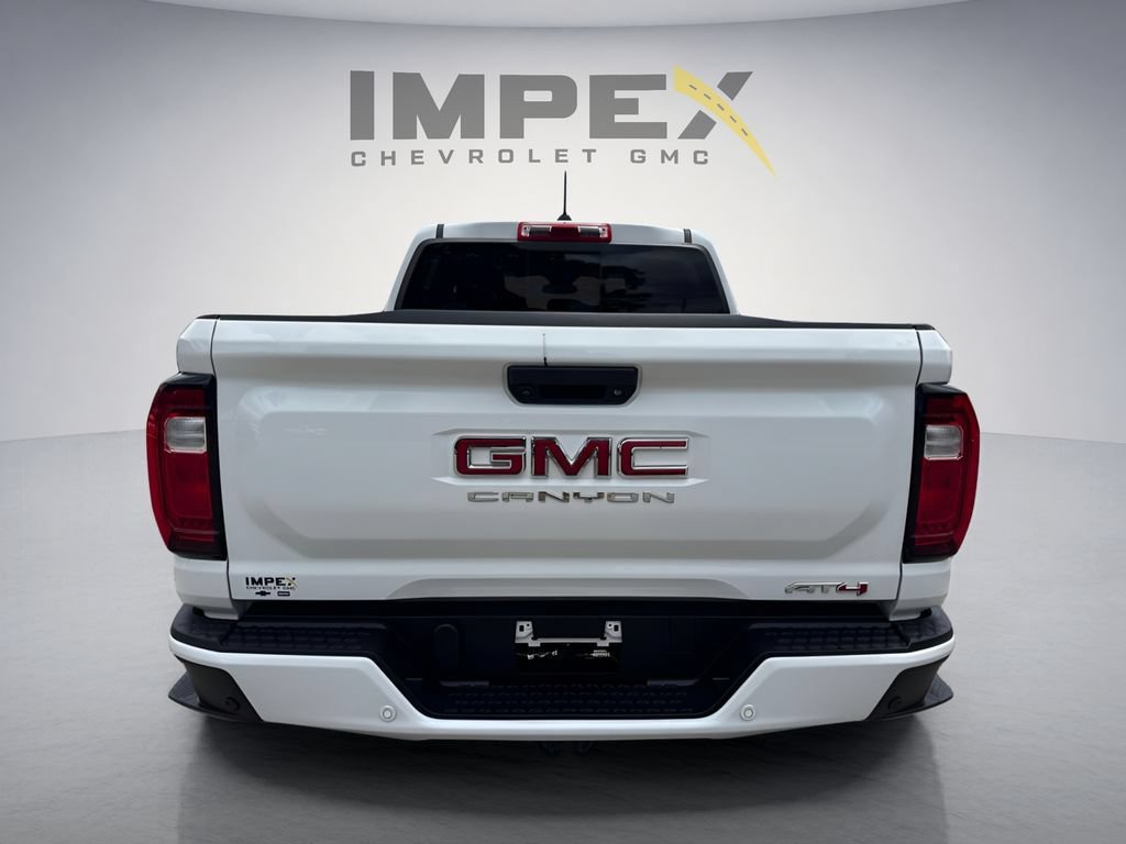 Used 2024 GMC Canyon AT4 w/ AT4 Premium Package AWD/4WD image 4
