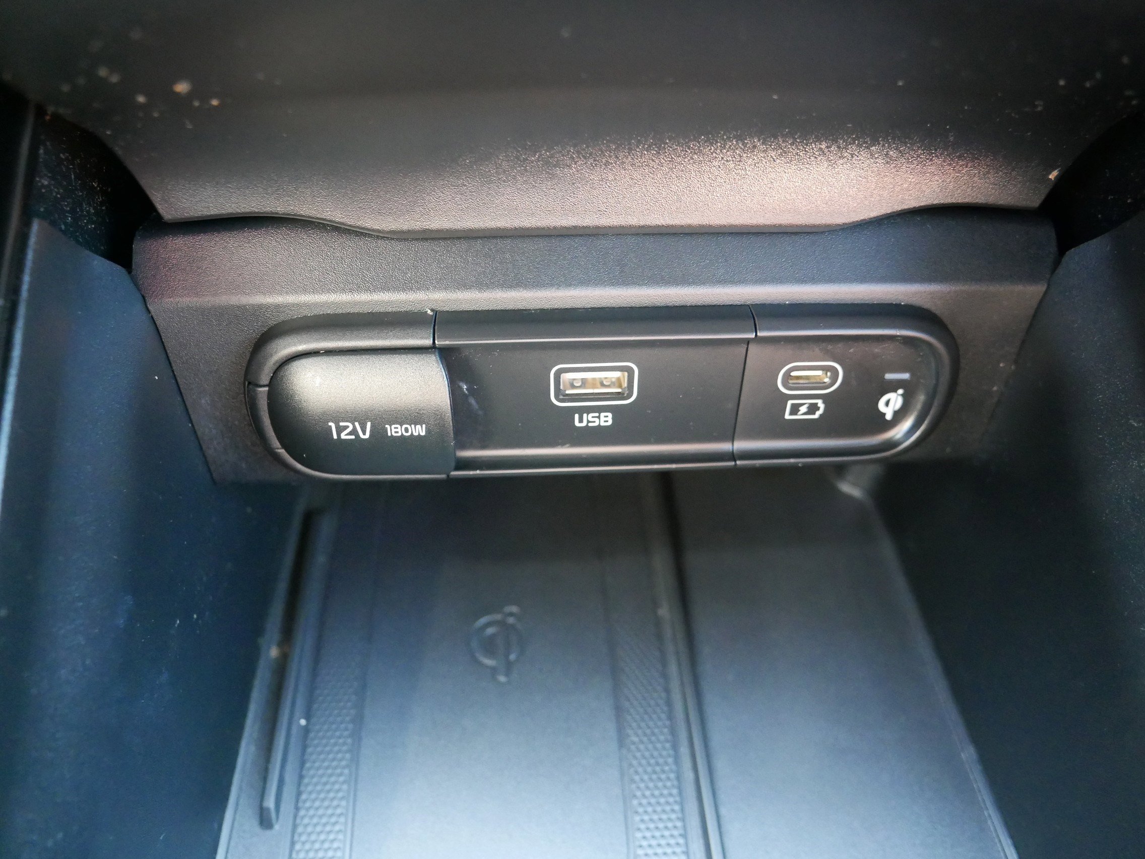 Used 2023 Kia Telluride EX w/ EX Captain's Chair Package image 33