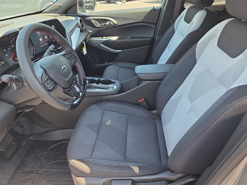 New 2026 Chevrolet Trax RS w/ Driver Confidence Package FWD image 10