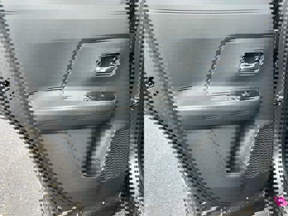 New 2026 Nissan Kicks SR w/ SR Premium Package image 35