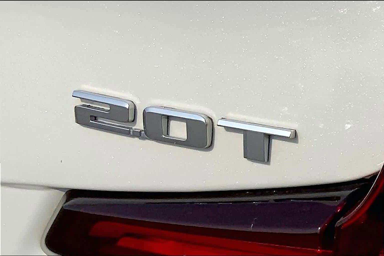 Used 2019 Cadillac XT4 Luxury FWD image 30