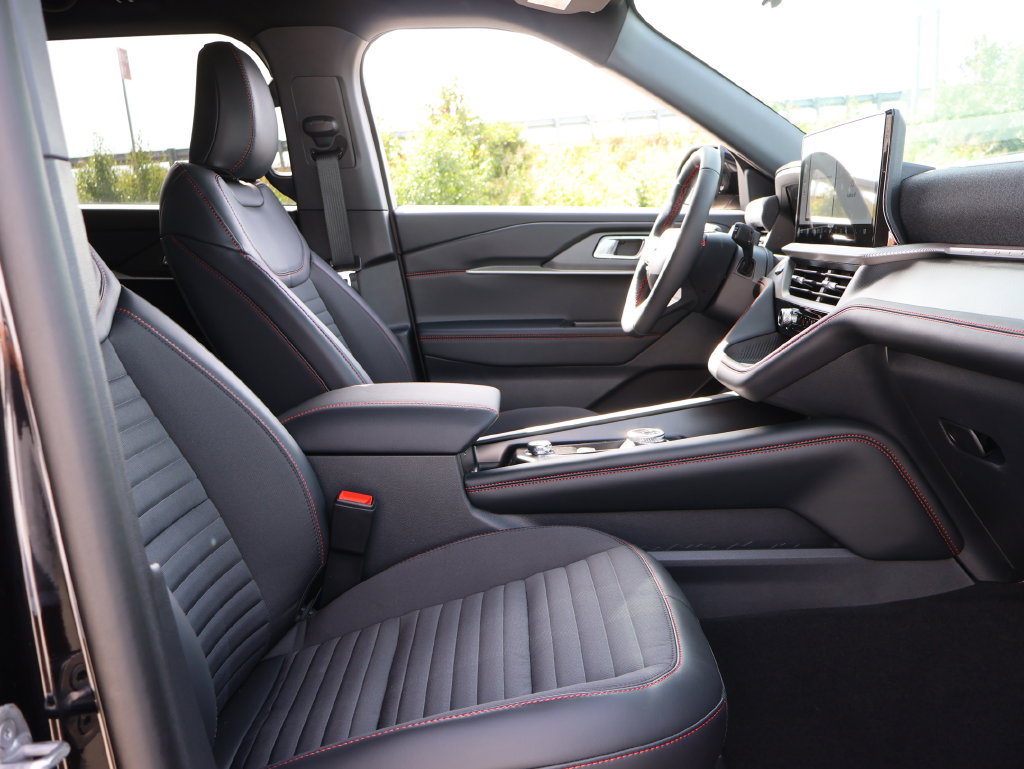 New 2026 Ford Explorer ST-Line AWD/4WD image 10