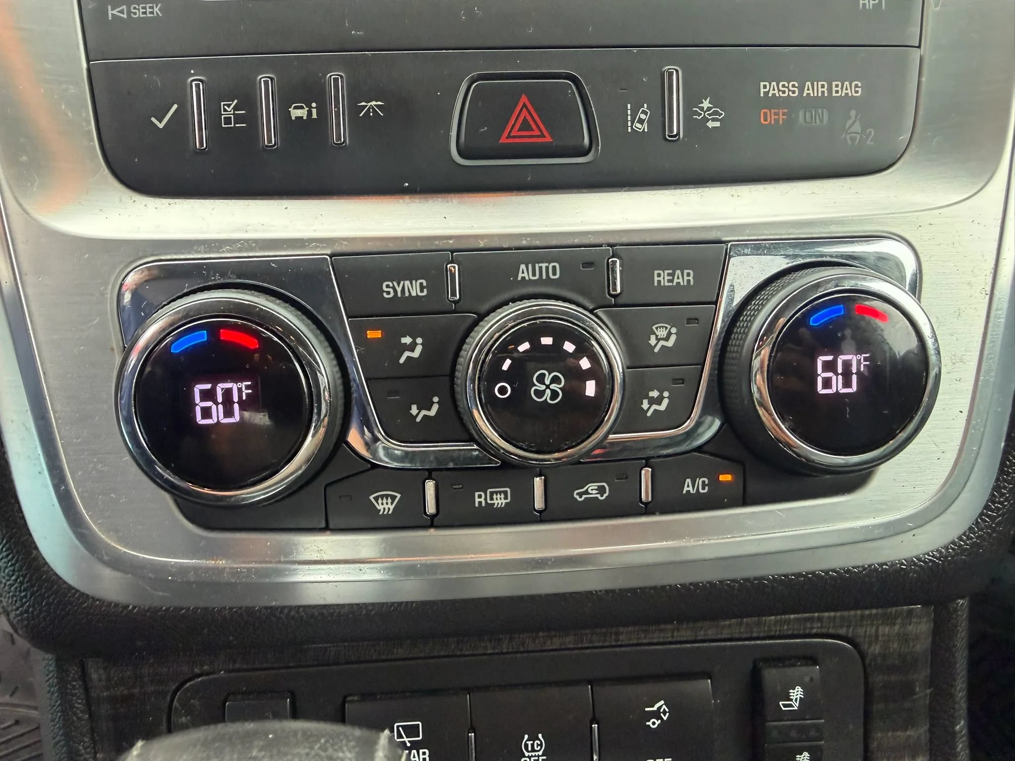 Used 2017 GMC Acadia Limited SLT FWD image 24