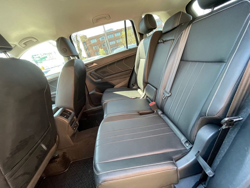 Used 2022 Volkswagen Tiguan SE AWD/4WD image 24