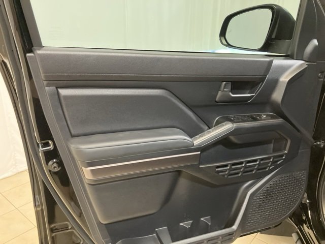 Used 2025 Toyota 4Runner SR5 image 9