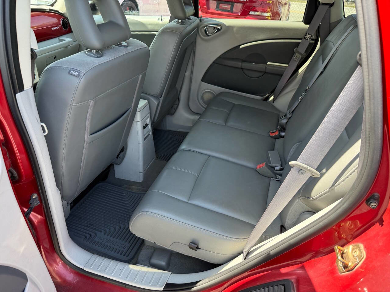 Used 2006 Chrysler PT Cruiser Limited FWD image 12