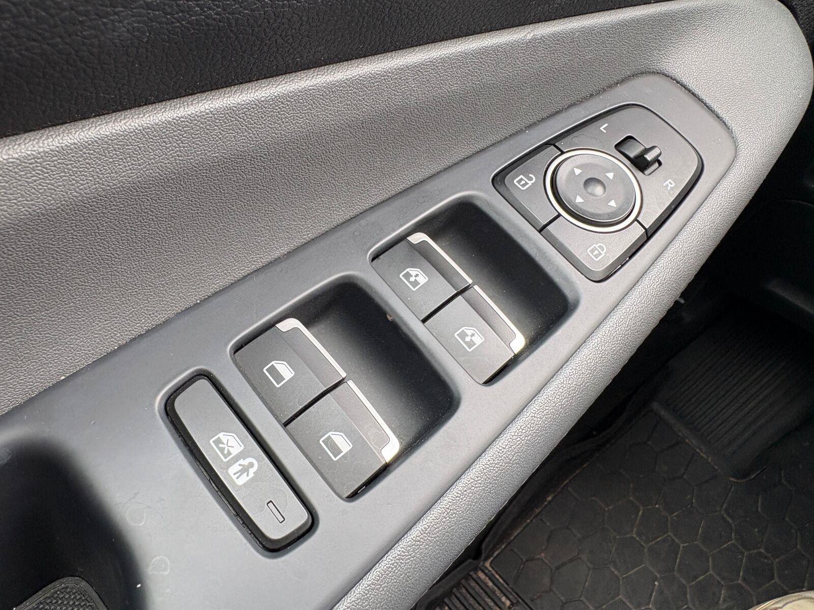 Used 2023 Hyundai Santa Fe SEL FWD image 31