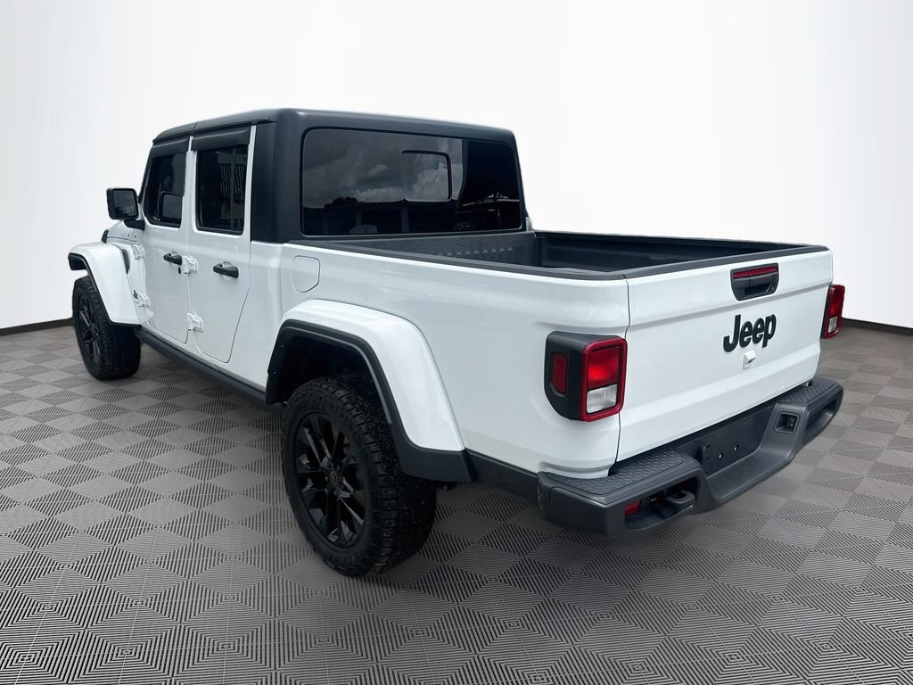 Used 2025 Jeep Gladiator Overland AWD/4WD image 8