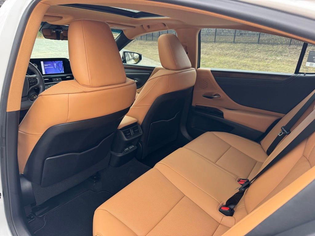 Certified 2024 Lexus ES 350 w/ Premium Package image 26